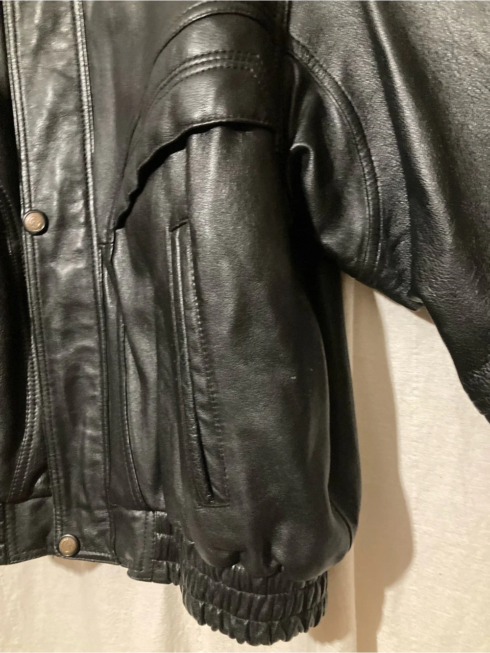 Members Only Black Leather Bomber Jacket Large EUC